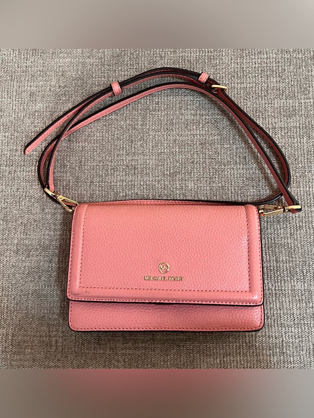 MICHAEL Michael Kors Jet Set Charm Small Phone Crossbody - Picture 2 of 10